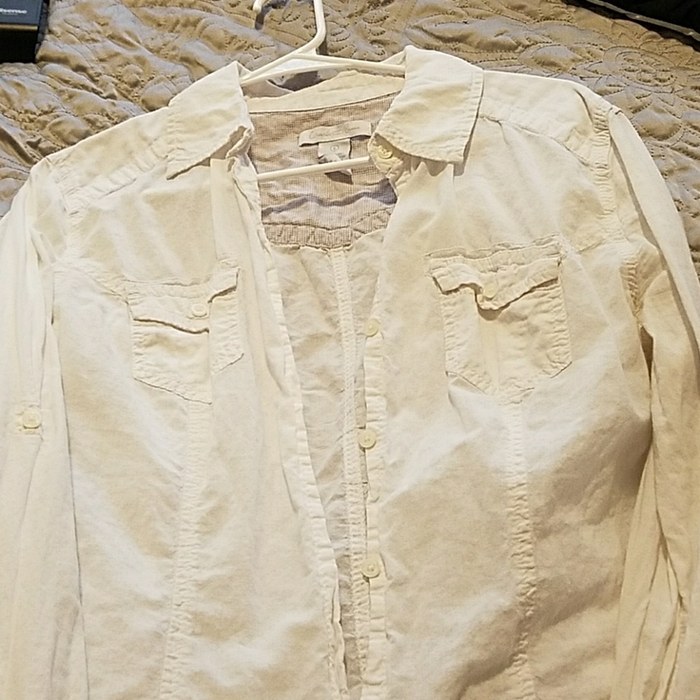 White colard blouse